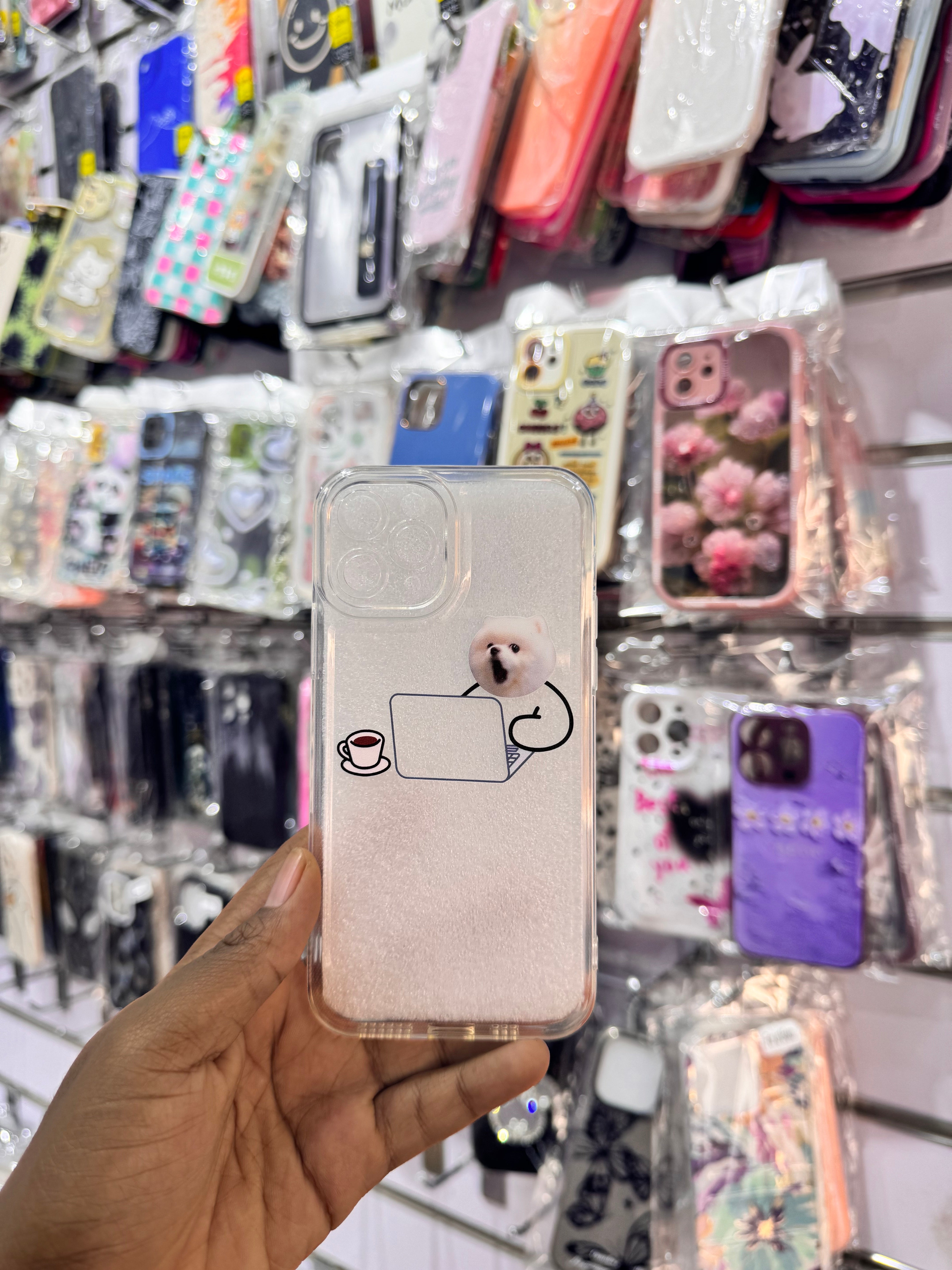 Transparent laptop & dog case for iPhones