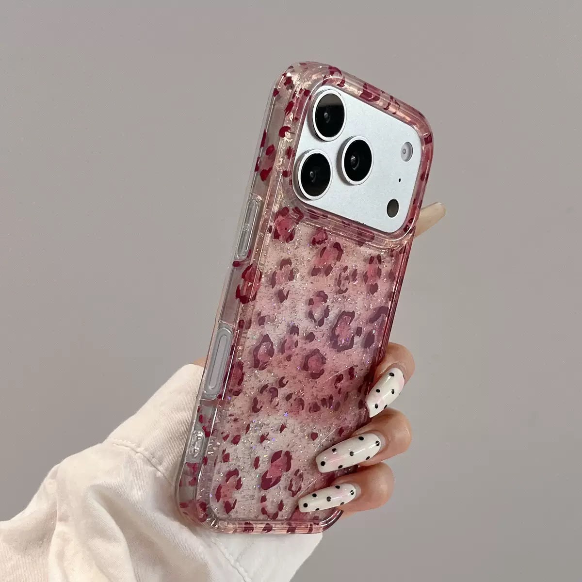 Glitter leopard case for iPhones