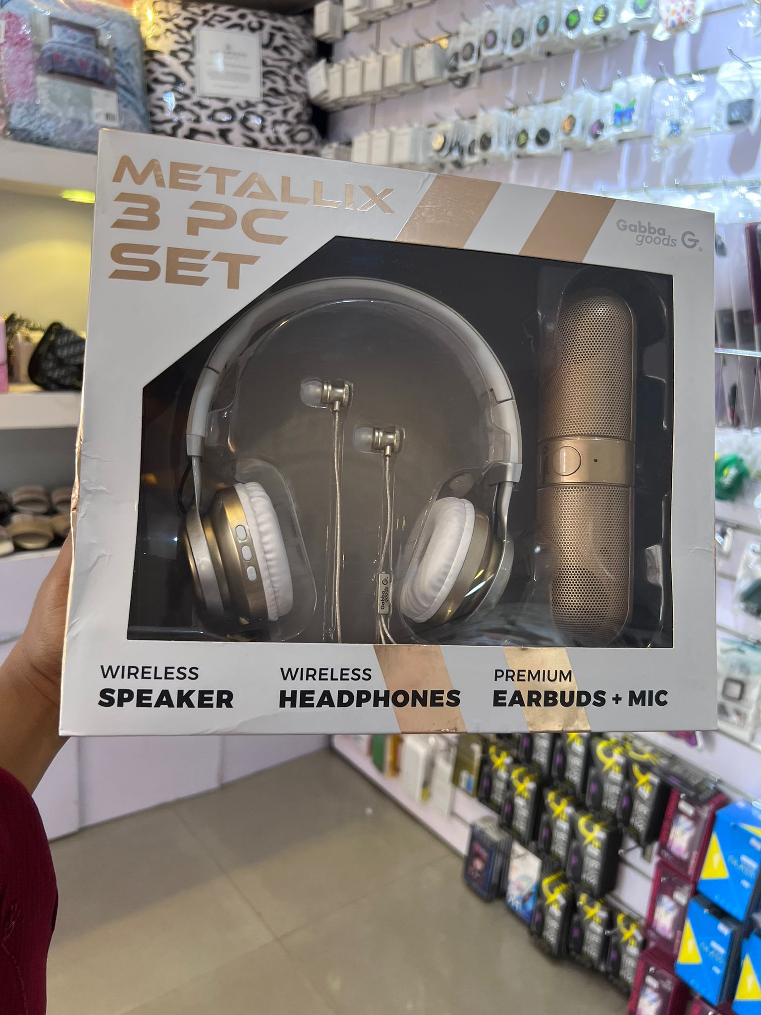 3pc Audio Set Headphones and Earbuds