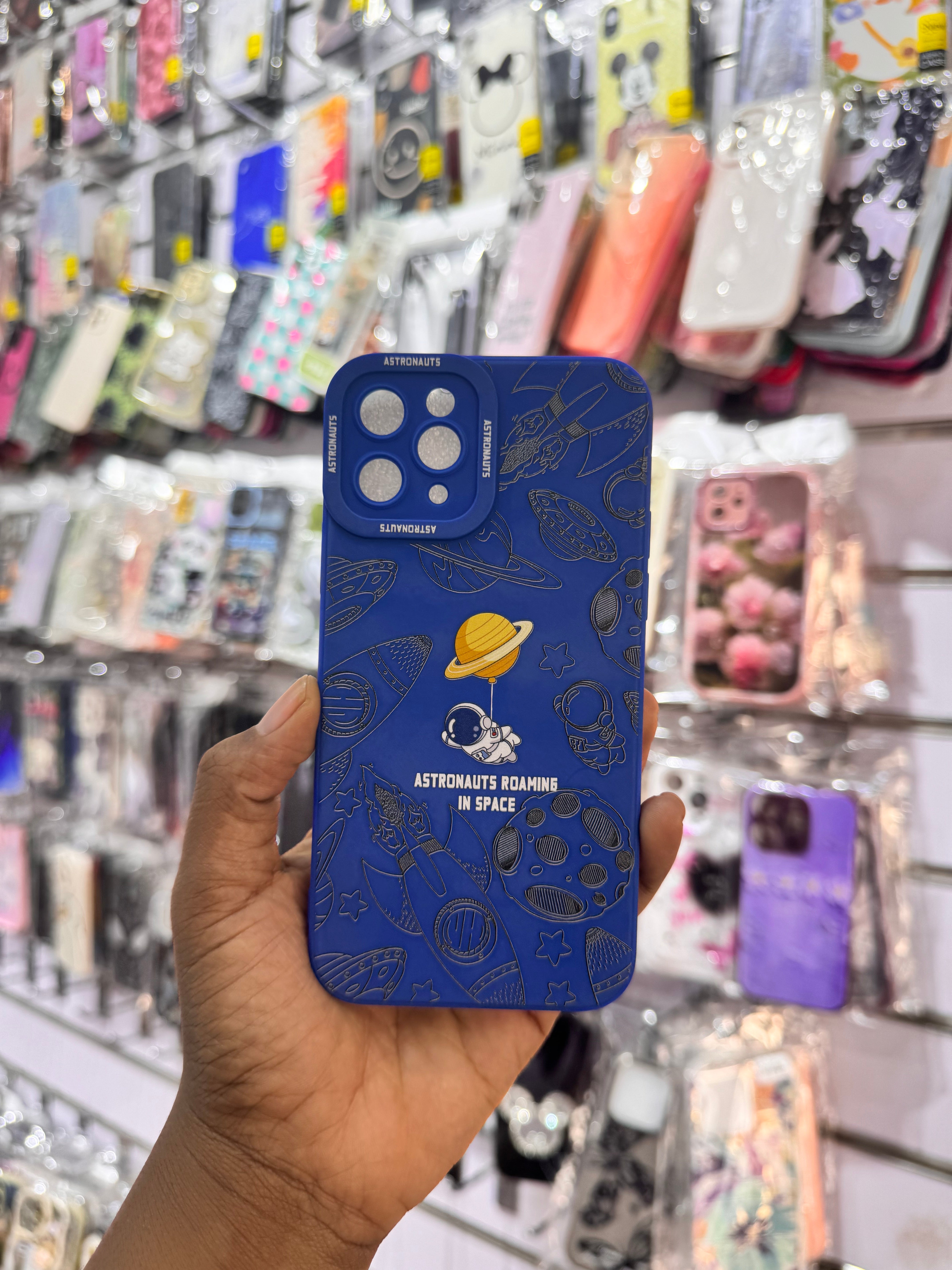 Astronaut roaming Case For IPhones