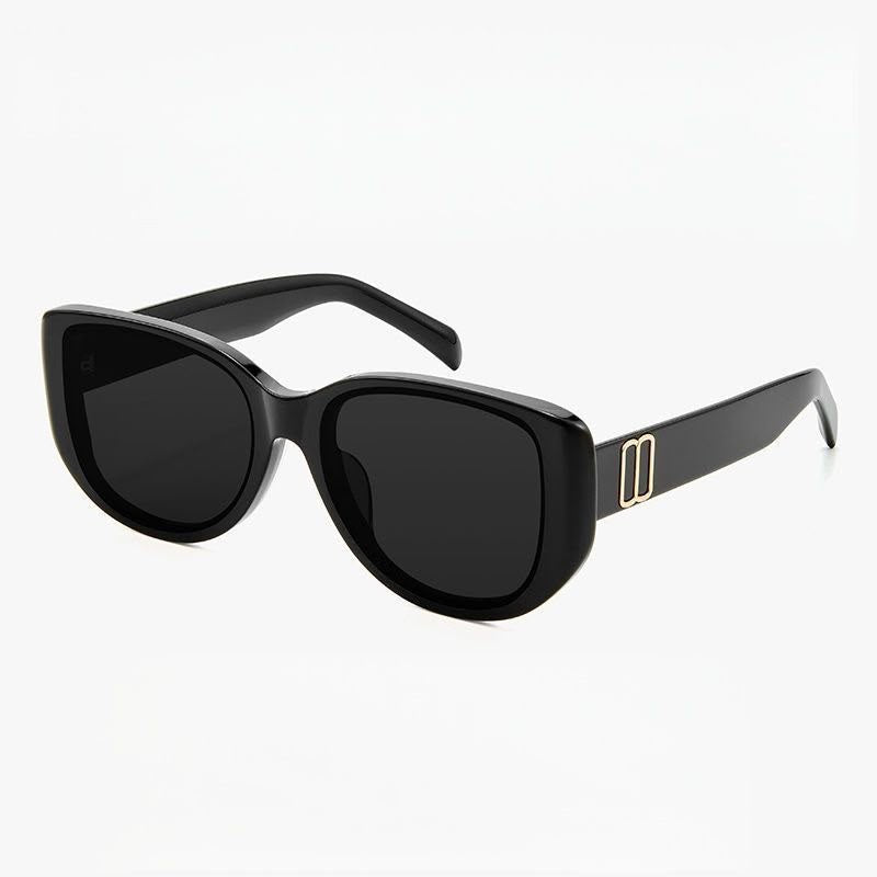 Classic Black Cat-Eye Sunglasses