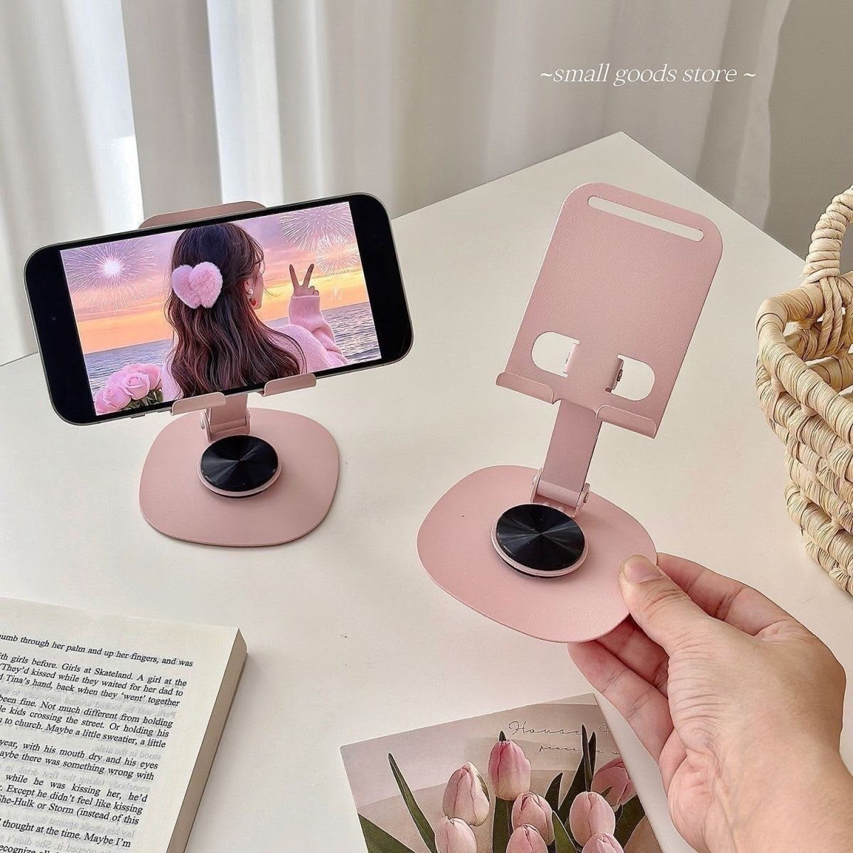 Pink phone stand