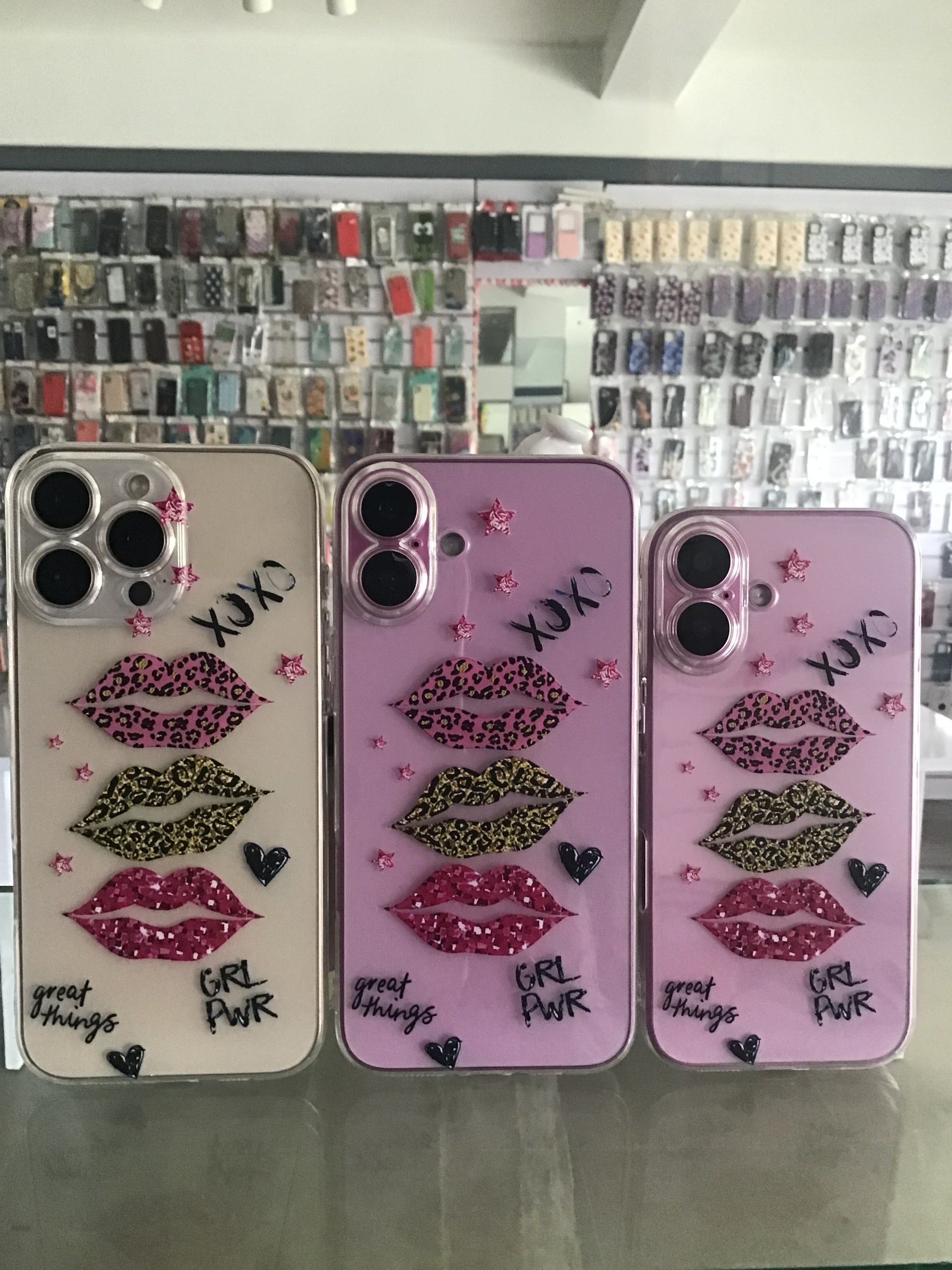 XOXO Glitter Lips Case