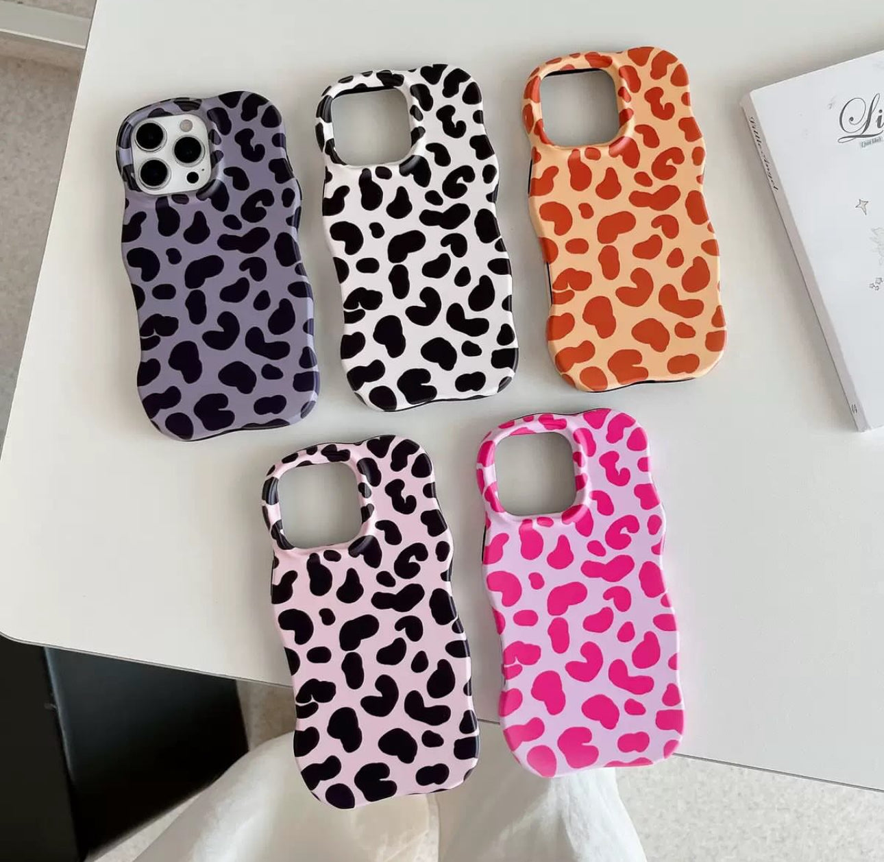 Leopard Wave Case