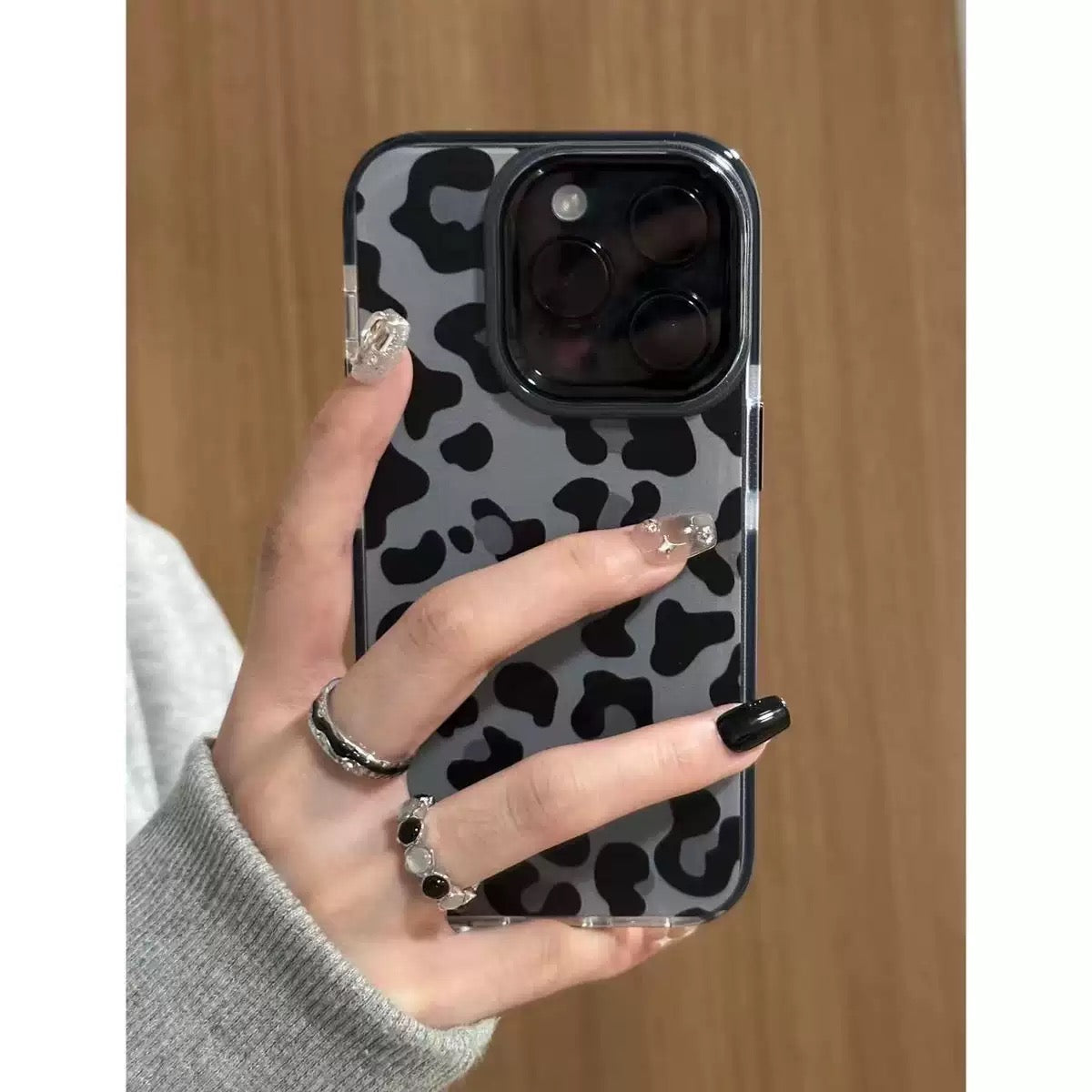 Blac leopard print Case For Iphones