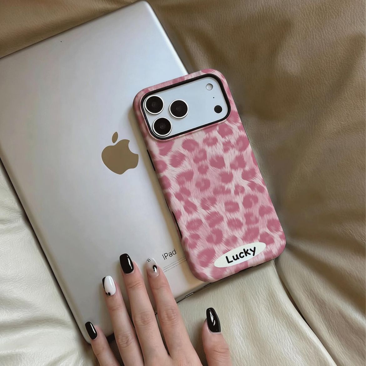 Pink leopard case for iPhones