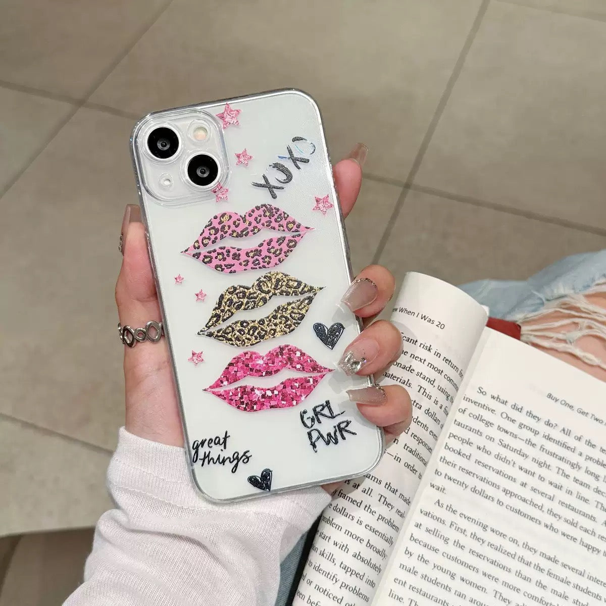 XOXO Glitter Lips Case