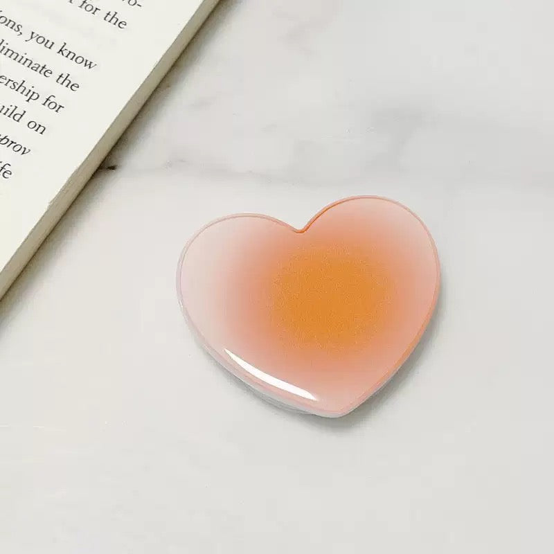 gradient heart-shaped phone grip