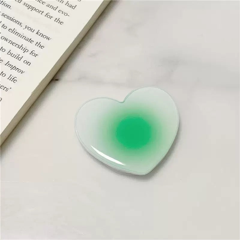 gradient heart-shaped phone grip