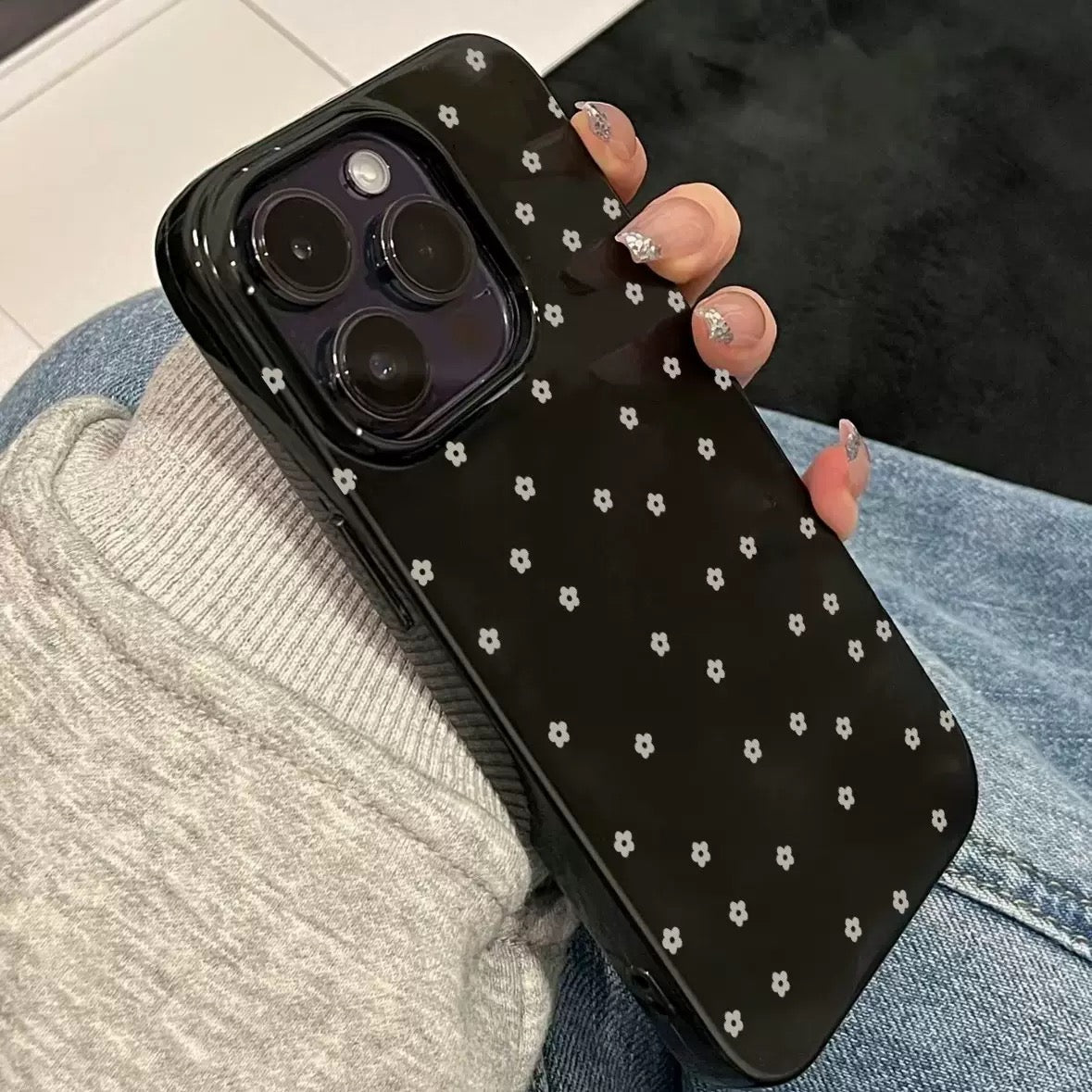 white small floral  Case iPhone