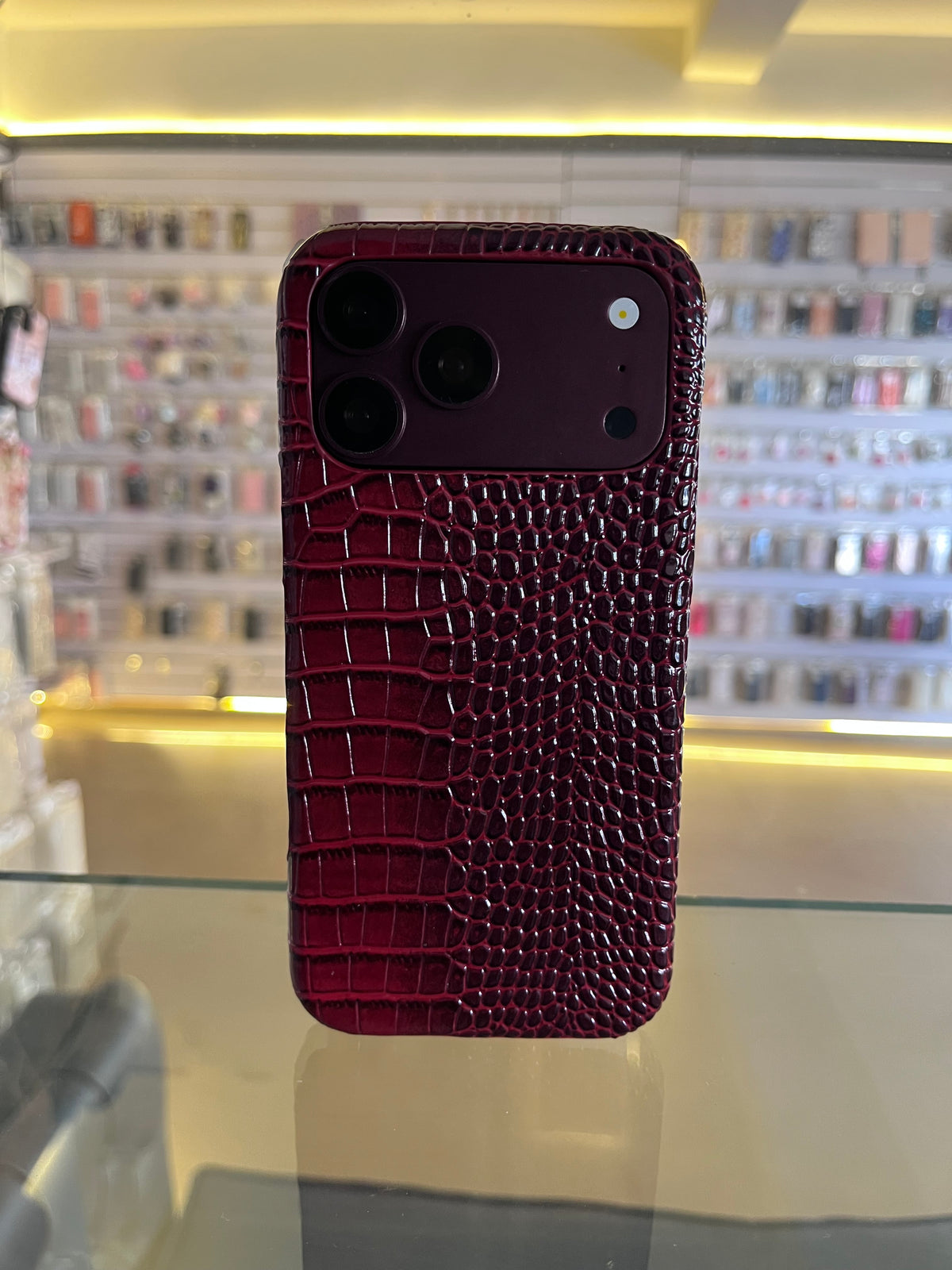 Glossy Crocodile Pattern Case For iphones with strap