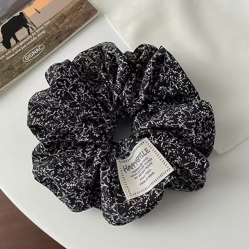 Japanese style Floral scrunchie