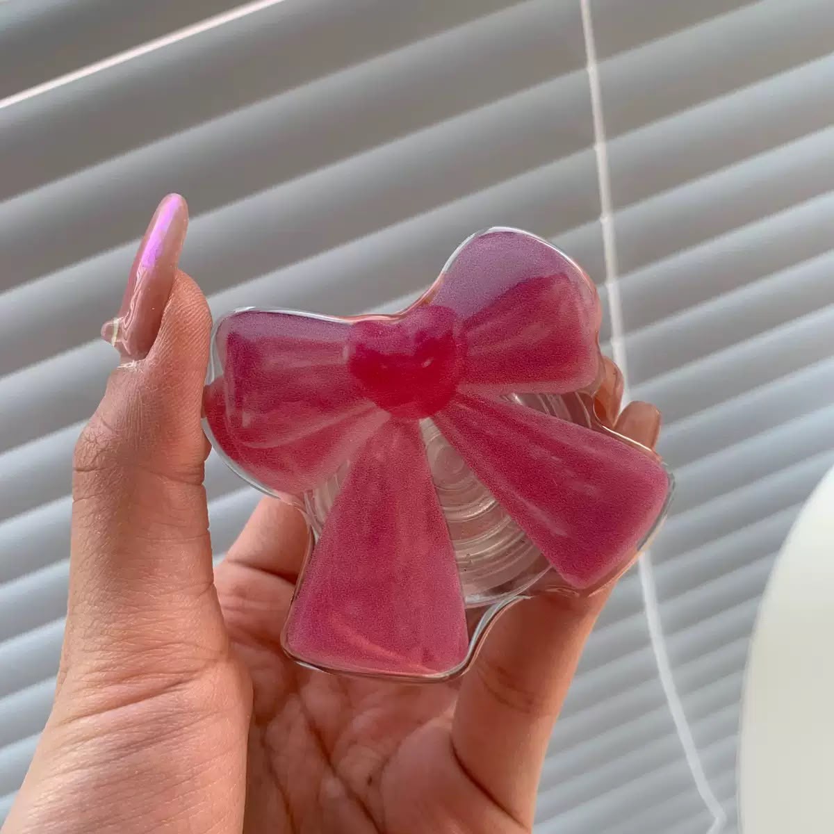 Bow phone Grip