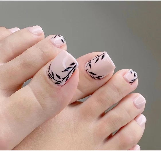 Henna Foot Nail
