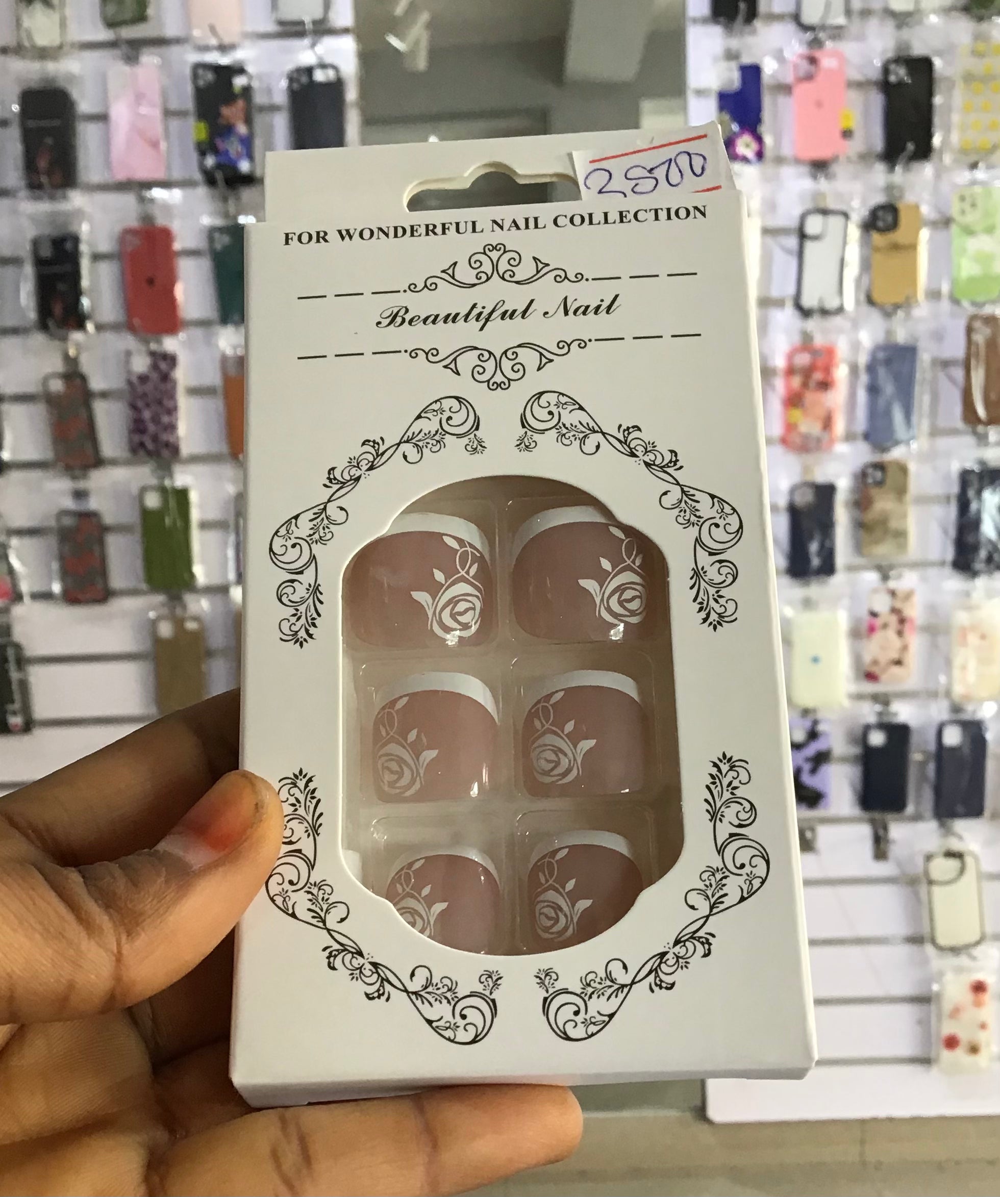 White Floral Foot Nail